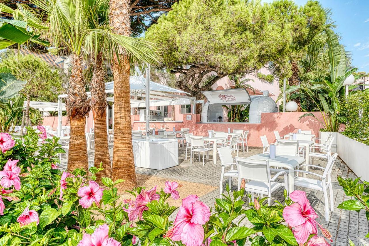 The Pink Elephant Hotel ساغارو المظهر الخارجي الصورة